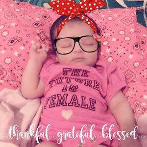 Meet your Posher, Hoorain